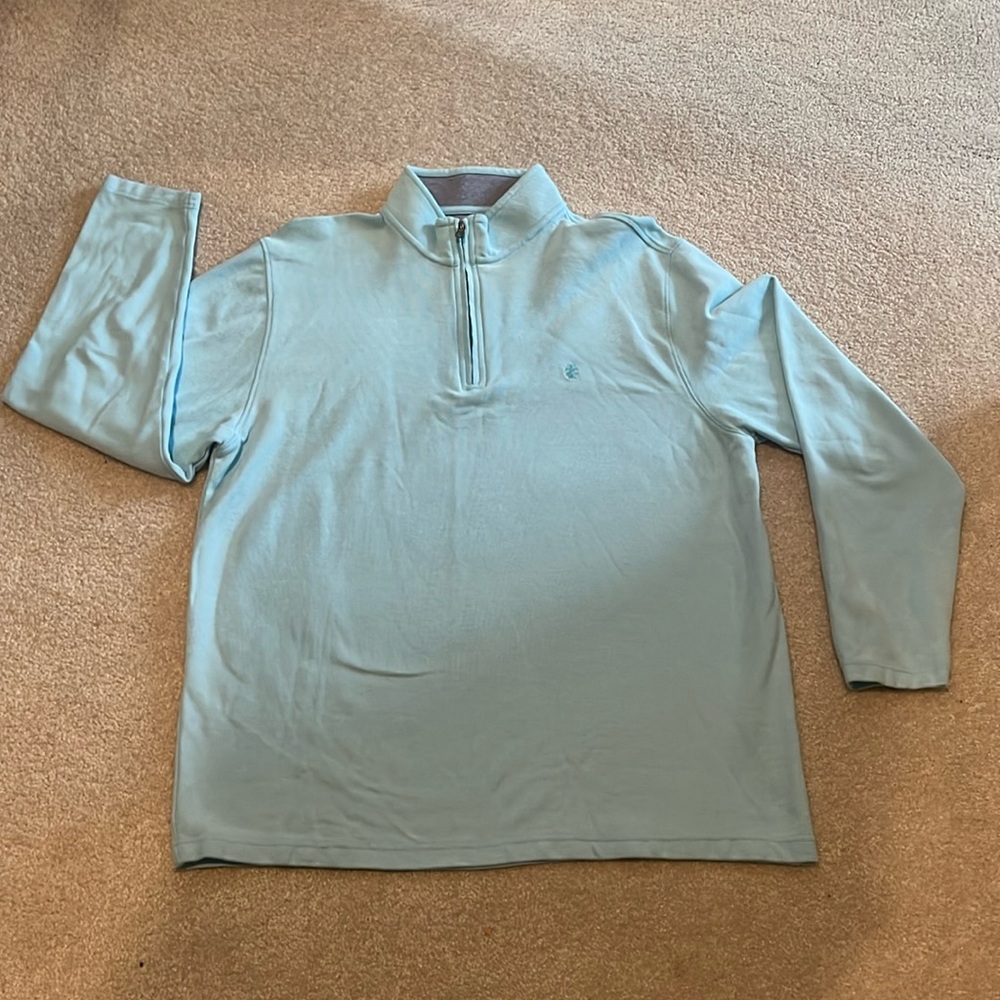 Men’s IZOD 3/4 zip.